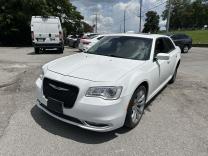 2018 Chrysler 300 Touring